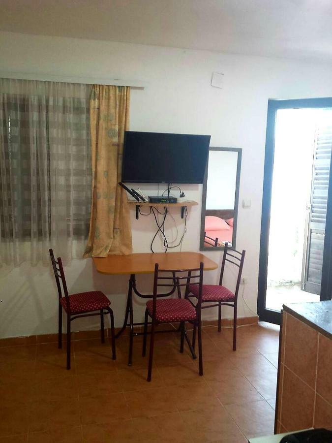 Apartments Ceca 蒂瓦特 外观 照片