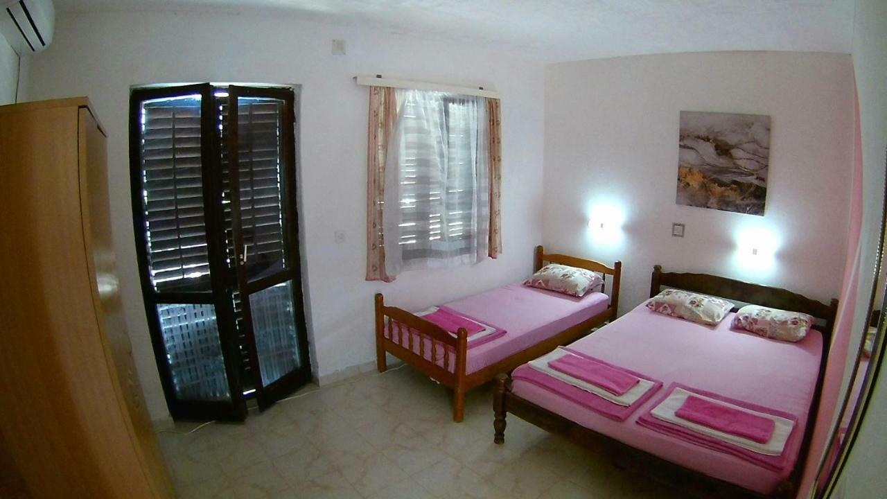 Apartments Ceca 蒂瓦特 外观 照片